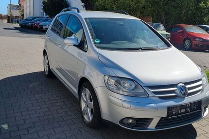 VW Golf 56.761 km 7.650 &euro; Kronberg 61476