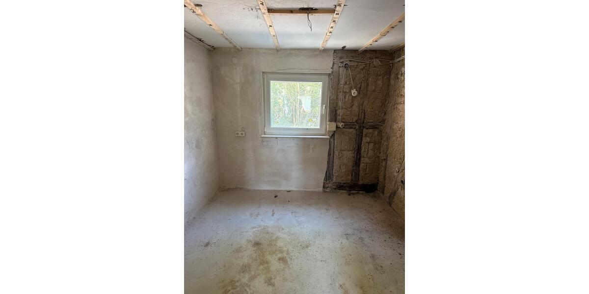 Einfamilienhaus Heidenrod - 6 Zimmer, 120 m&sup2;, 79.000&euro; | Angebot:26987859