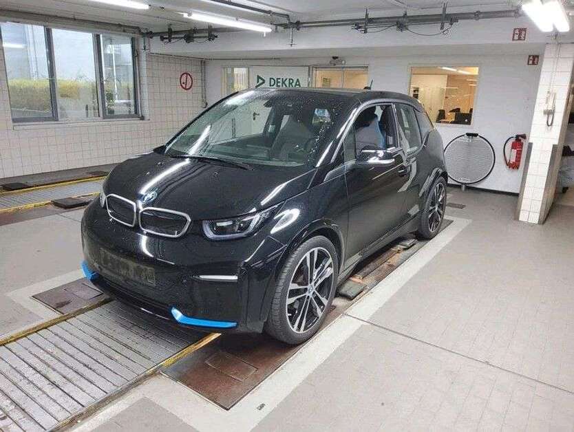 BMW i3 22.176 km 22.399 € Harxheim 55296