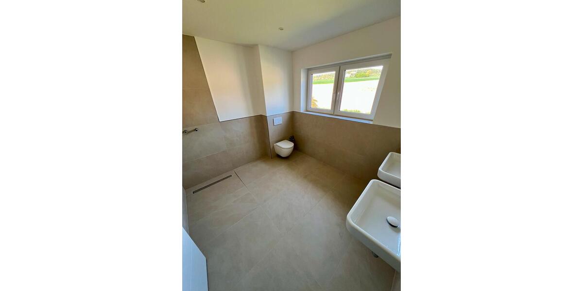 Erdgeschoßwohnung Wiesbaden Bierstadt - 2 Zimmer, 65 m&sup2;, 1.200&euro; | Angebot:26248567