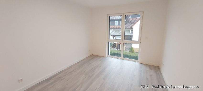 Reihenmittelhaus Flörsheim / Weilbach Weilbach - 6 Zimmer, 221 m&sup2;, 2.800&euro; | Angebot:24990240