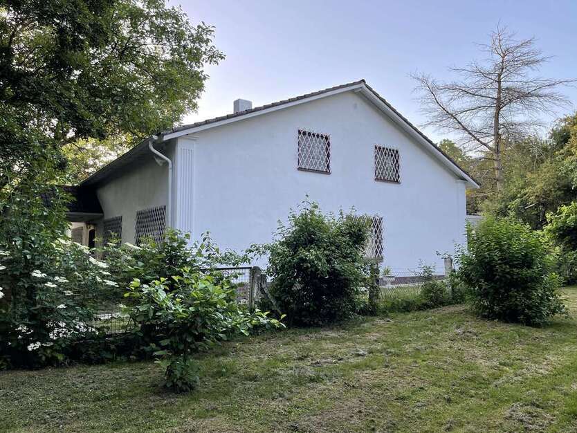 Haus zum Kaufen in Frankfurt 1.850.000 € 300 m²