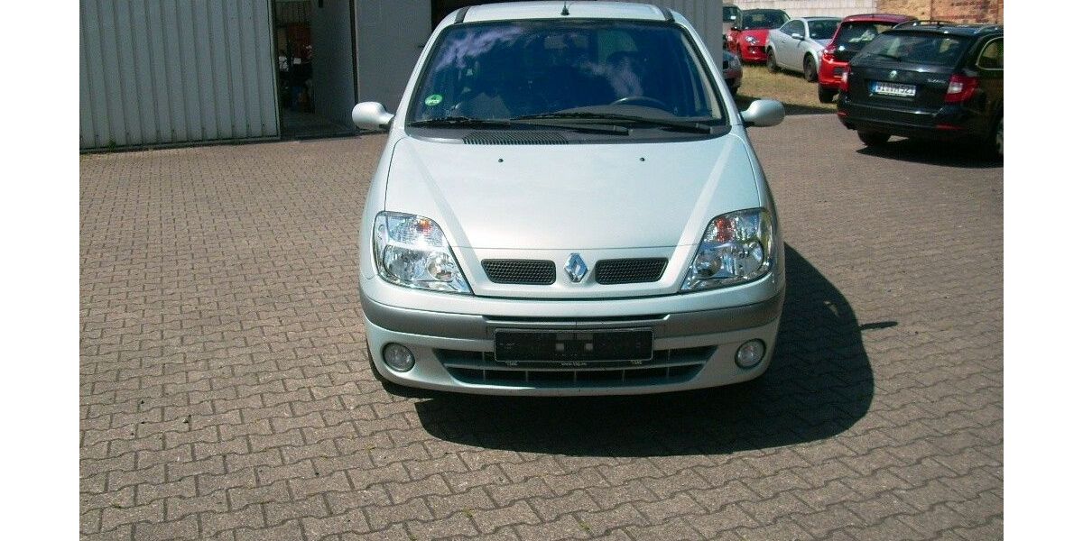 Renault Scenic 176.100 km 1.699 &euro; Wiesbaden 65187