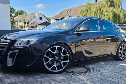 Opel Insignia 195.000 km 8.250 &euro; Nauheim 64569