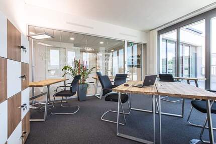 Wiesbaden: Coworking FlexDesk - Keine Mindestlaufzeit, Dachterrasse zimmer