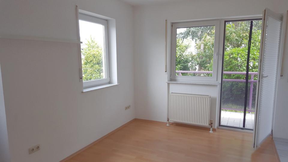 Hochparterre Mainz Bretzenheim - 1 Zimmer, 33 m&sup2;, 149.000&euro; | Angebot:24526928