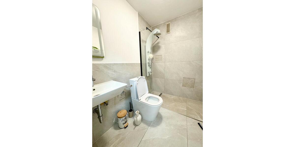 Etagenwohnung Wiesbaden Mainz-Amöneburg - 2 Zimmer, 80 m&sup2;, 310.000&euro; | Angebot:26560282