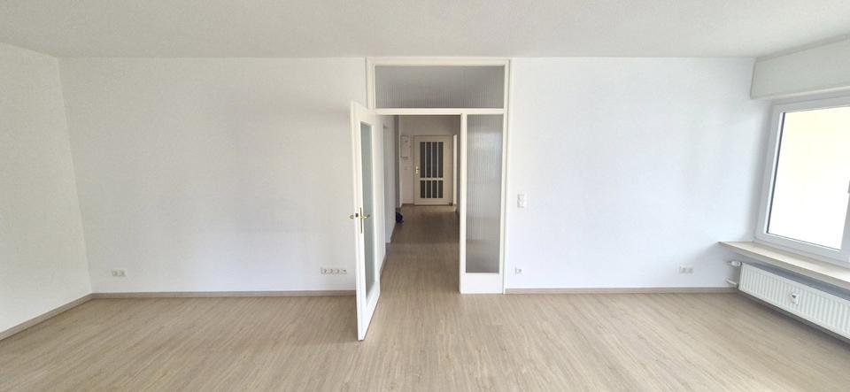 Etagenwohnung Hofheim am Taunus - 3 Zimmer, 83 m&sup2;, 1.300&euro; | Angebot:25269899