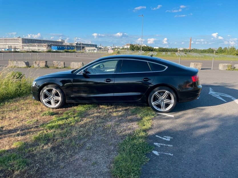 Audi A5 202.000 km 14.999 € Mainz 55128