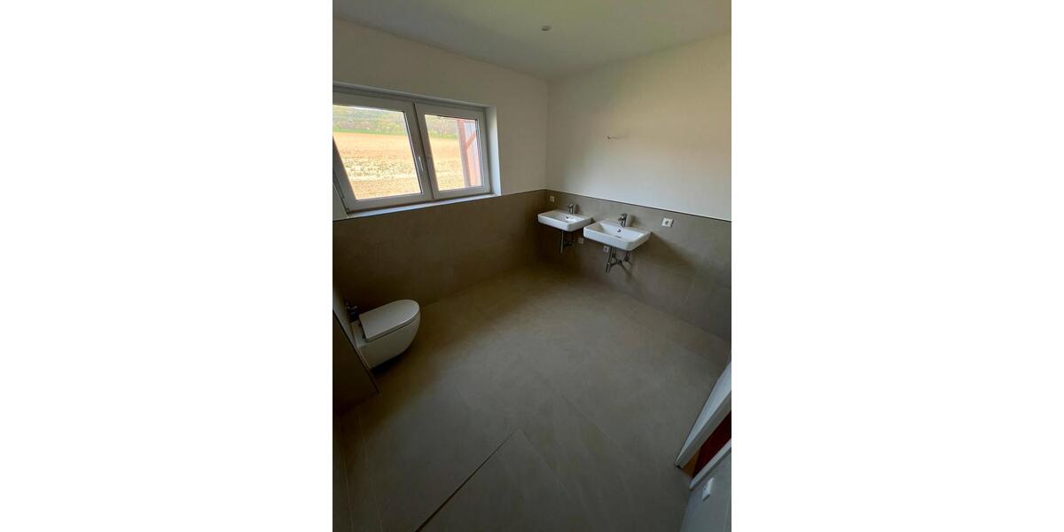 Erdgeschoßwohnung Wiesbaden Bierstadt - 2 Zimmer, 65 m&sup2;, 1.200&euro; | Angebot:26248567