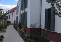 Barrierefreie 3 Zi. Whg. mit EBK, 2 Terrassen und Garten von priv