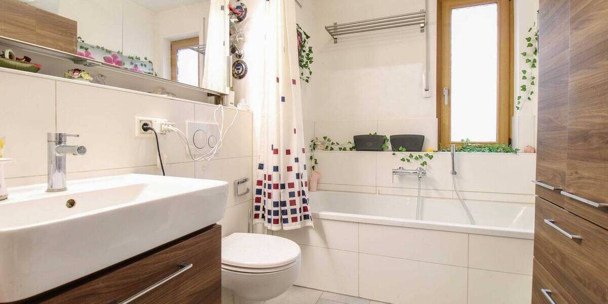 Etagenwohnung Wiesbaden Dotzheim - 4 Zimmer, 101 m&sup2;, 520.000&euro; | Angebot:26106872