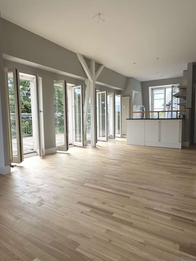Wohnung zum Kaufen in Frankfurt 1.580.000 € 155.8 m²