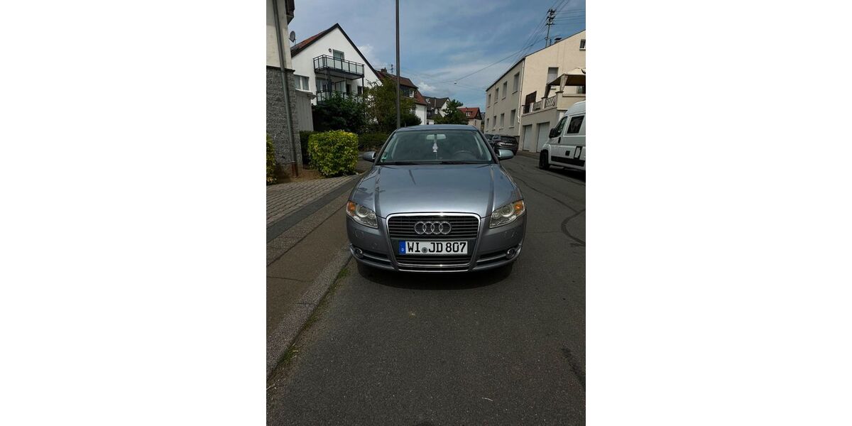Audi A4 216.000 km 2.000 &euro; Wiesbaden 65205