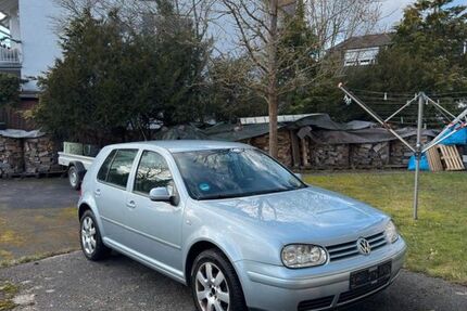 VW Golf 184.000 km 1.550 &euro; Taunusstein 65232