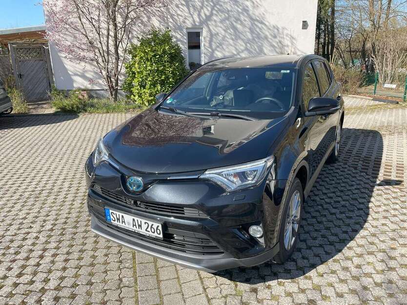RAV 4