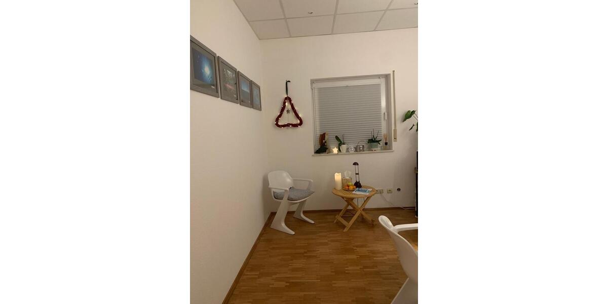 Etagenwohnung Ingelheim am Rhein - 2 Zimmer, 60 m&sup2;, 280.000&euro; | Angebot:27117303