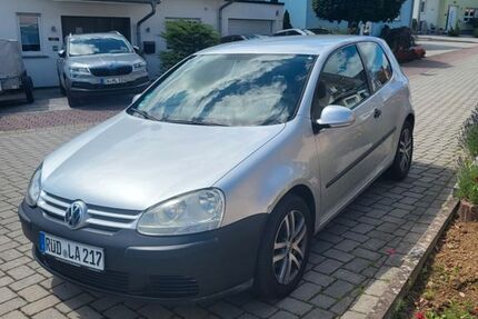 VW Golf 151.000 km 900 &euro; Hünstetten 65510