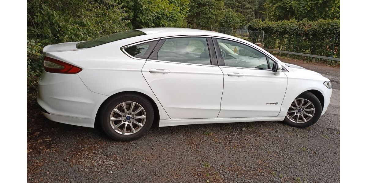 Ford Mondeo 180.800 km 8.400 € Glashütten 61479