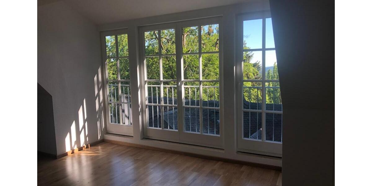 Dachgeschoßwohnung Königstein im Taunus - 3.5 Zimmer, 98 m&sup2;, 1.520&euro; | Angebot:26412943