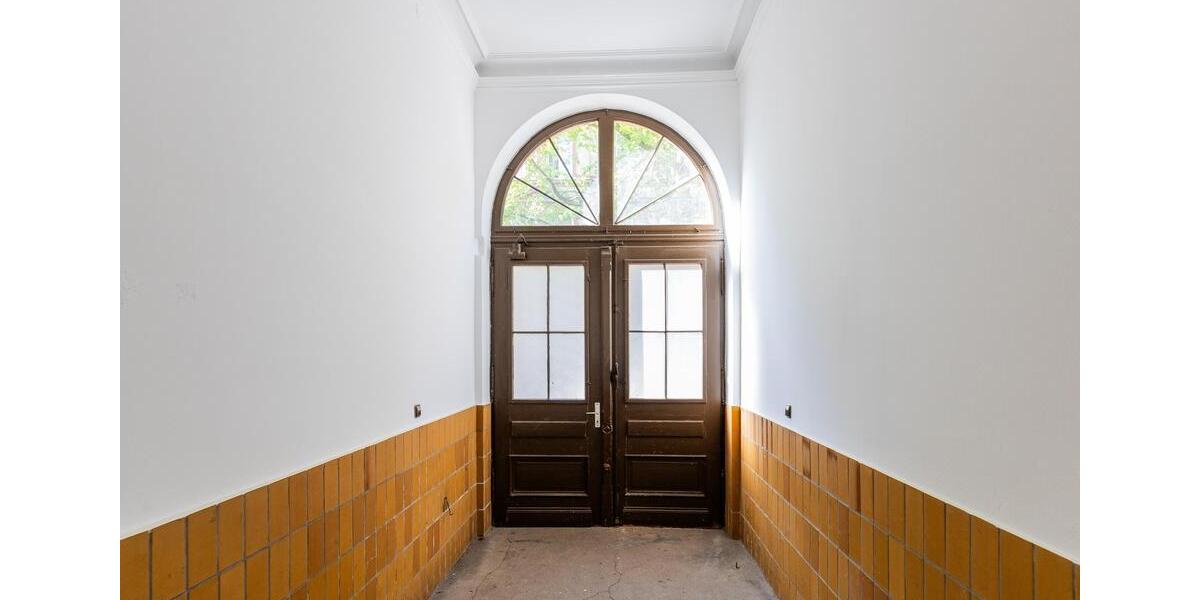 Dachgeschoßwohnung Wiesbaden Südost - 2 Zimmer, 42 m&sup2;, 795&euro; | Angebot:26338111