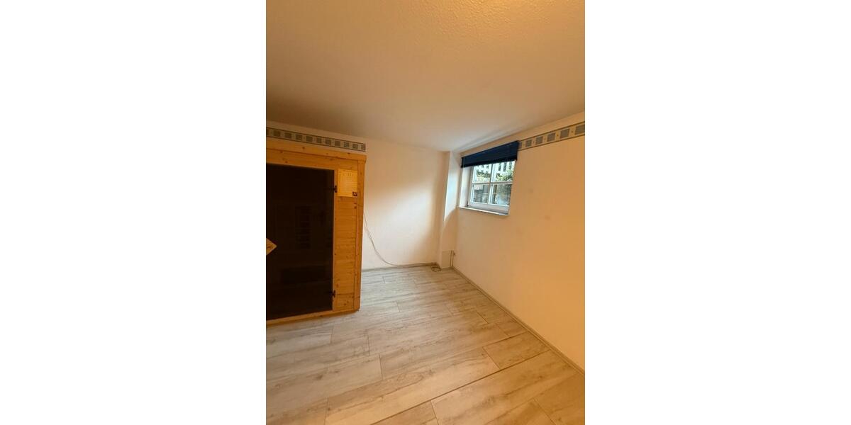 Reihenhaus Geisenheim - 3 Zimmer, 140 m&sup2;, 1.500&euro; | Angebot:25901036