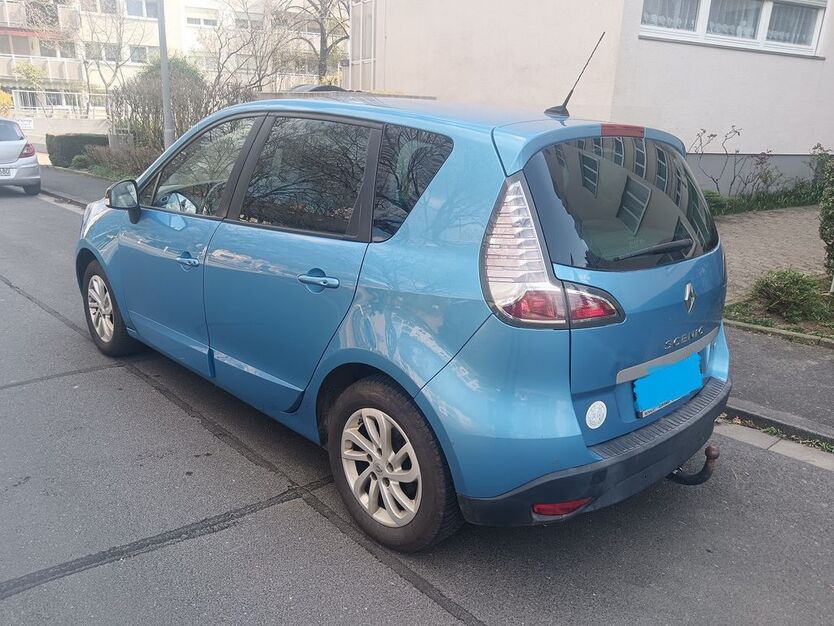 Renault Scenic 169.000 km 5.400 € Wiesbaden 65185
