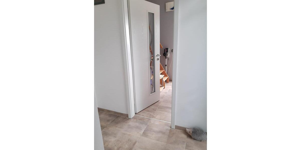 Sehr schöne Doppelhaus- Hälfte mit Wintergarten 6 zimmer