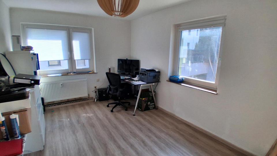 Etagenwohnung Wiesbaden Biebrich - 3 Zimmer, 76 m&sup2;, 199.000&euro; | Angebot:25838451