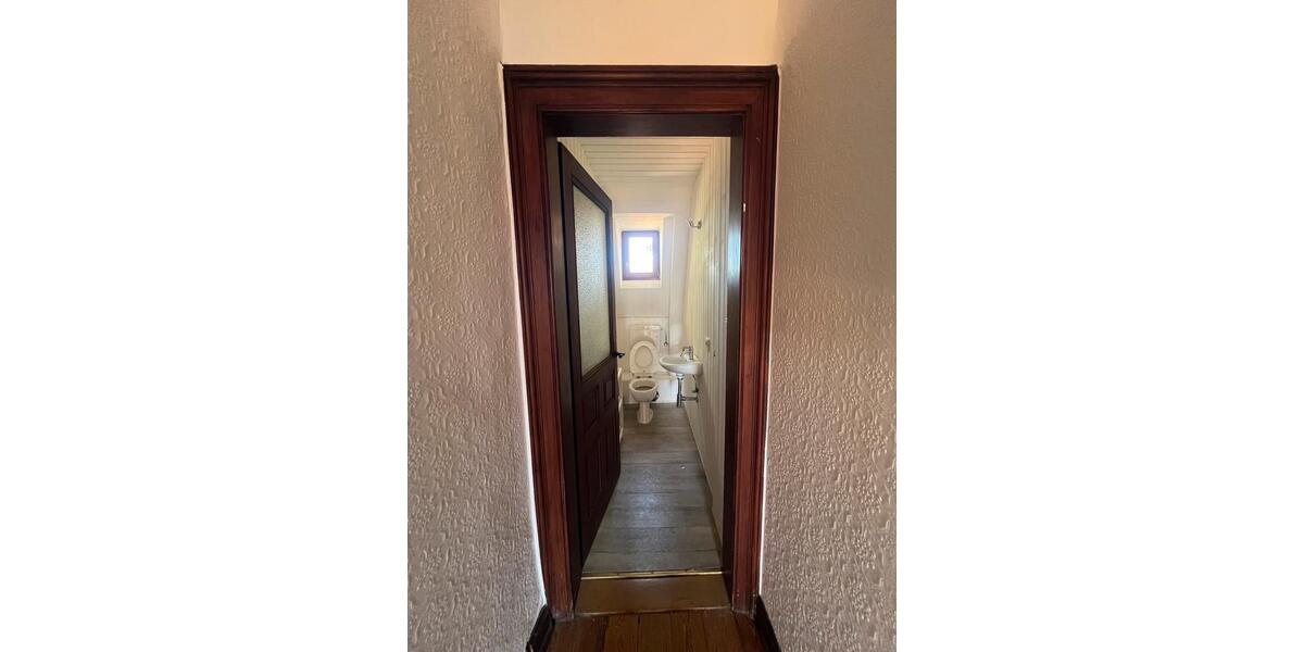 Etagenwohnung Wiesbaden Südost - 3 Zimmer, 110 m&sup2;, 1.700&euro; | Angebot:26365812