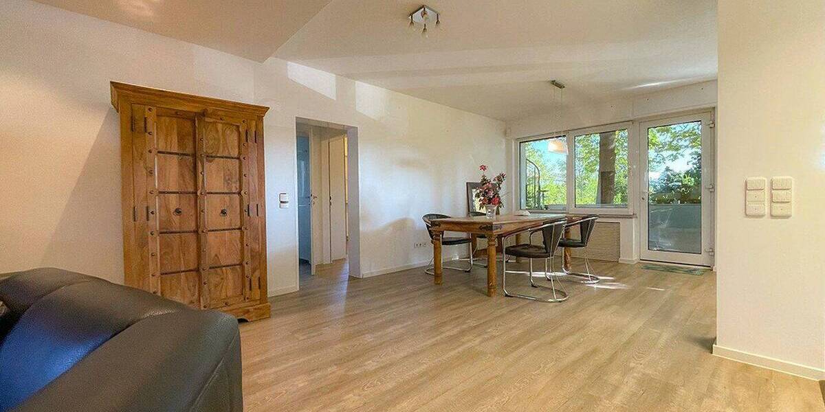 Etagenwohnung Bad Soden - 3 Zimmer, 80 m&sup2;, 1.300&euro; | Angebot:26918359