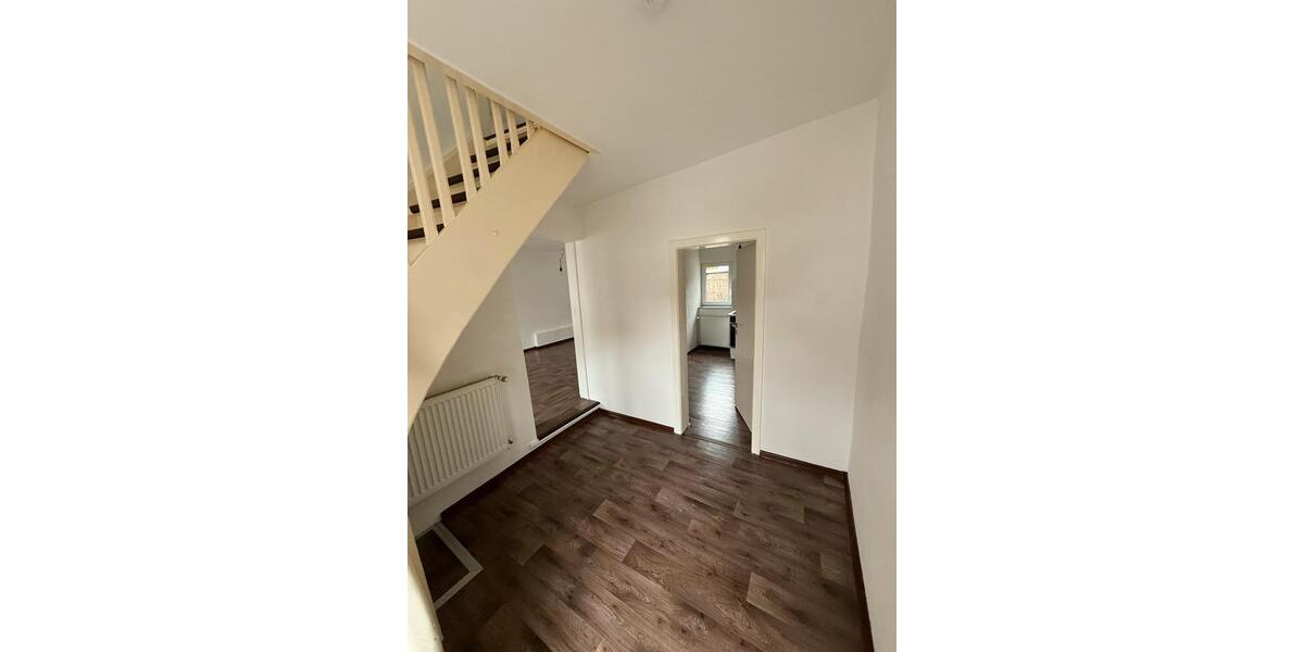 Reihenhaus Bad Camberg - 4 Zimmer, 83 m&sup2;, 980&euro; | Angebot:25367735