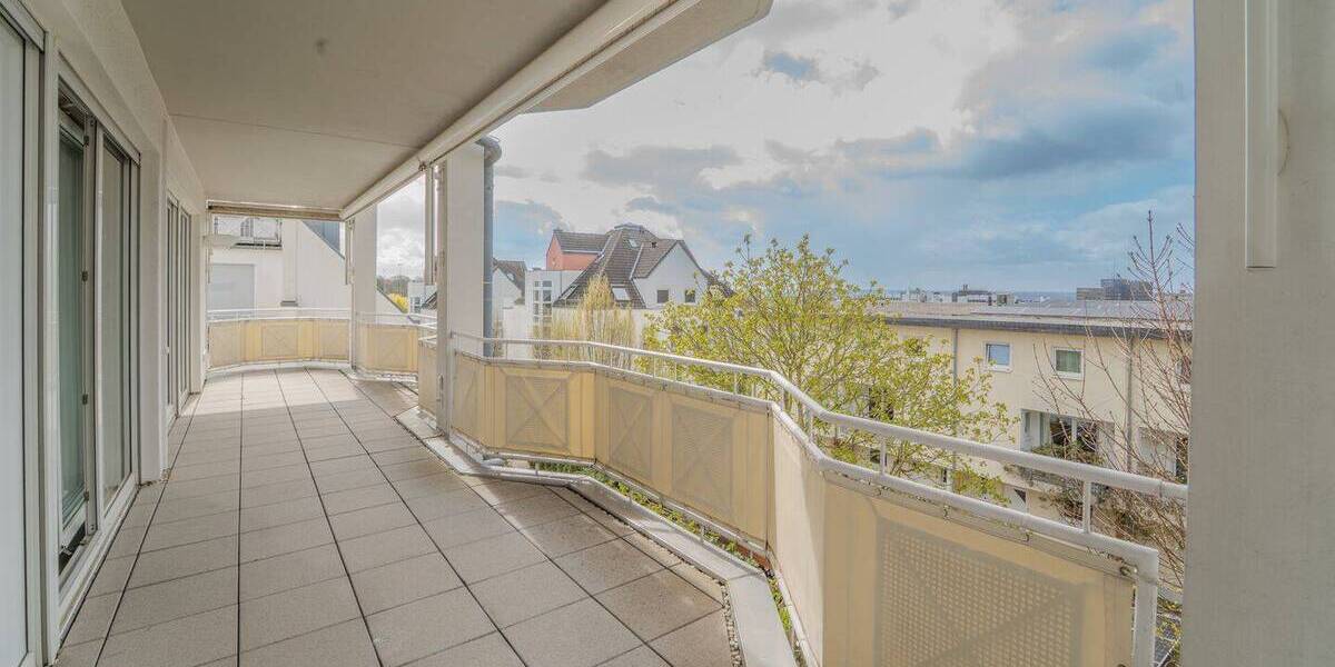 Etagenwohnung Wiesbaden Südost - 5 Zimmer, 158 m&sup2;, 649.000&euro; | Angebot:25996513
