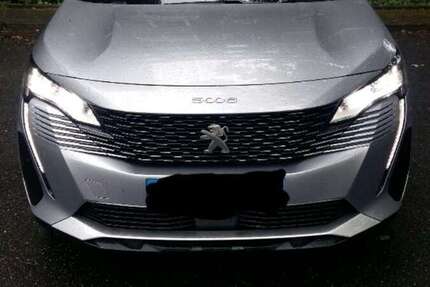 Peugeot 5008 6.500 km 29.999 € Frankfurt am Main 60385