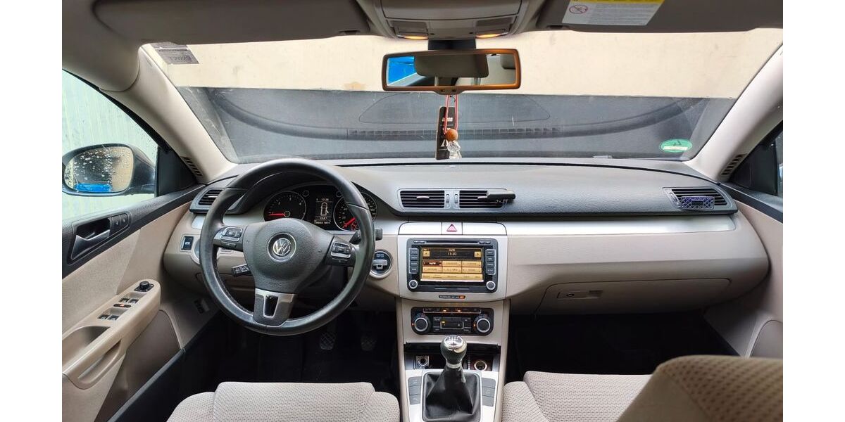 VW Passat 338.652 km 1.950 &euro; Kelsterbach 65451