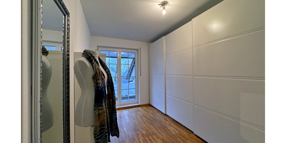 *Langenhain* Gepflegte Doppelhaushälfte in ruhiger Lage mit Nähe zum Wald* 6 zimmer