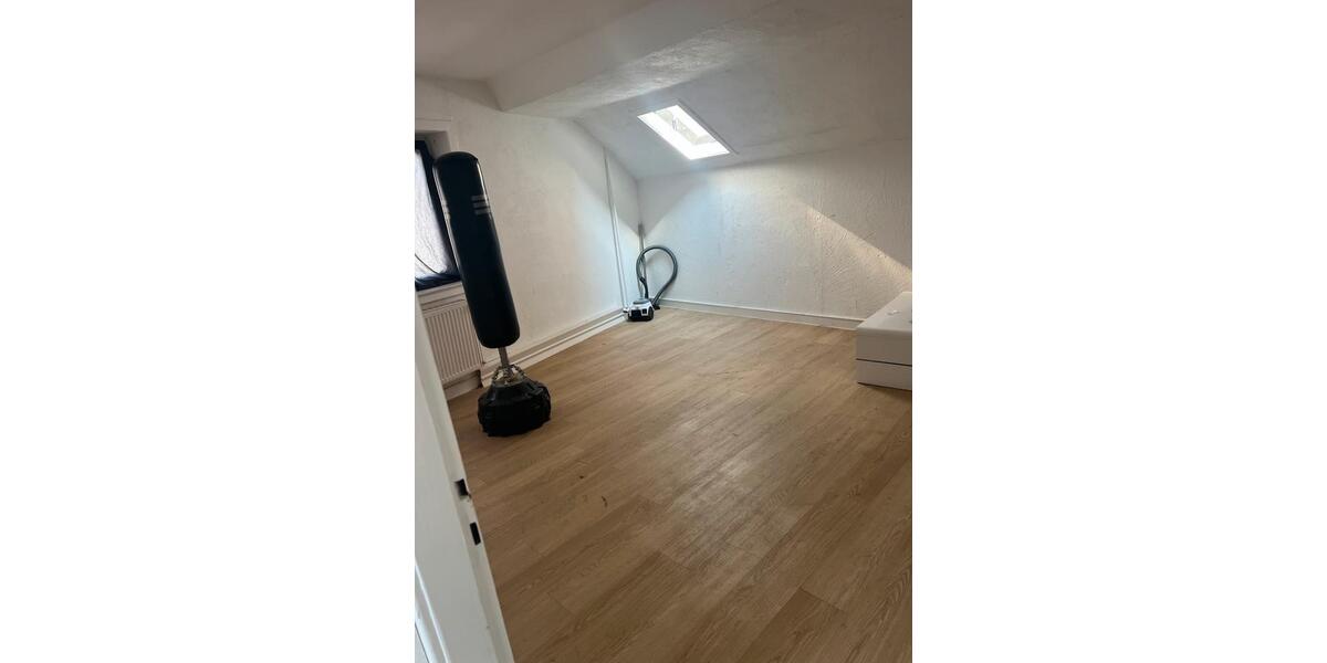 Doppelhaushälfte Taunusstein - 4 Zimmer, 200 m&sup2;, 298.000&euro; | Angebot:25931134