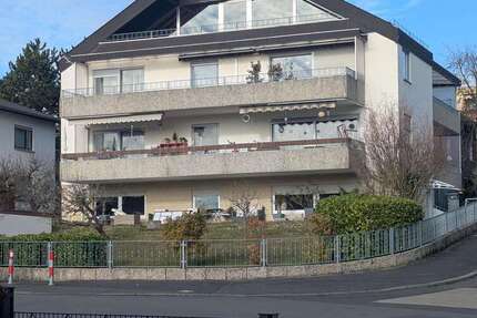 Haus zum Kaufen in Wiesbaden 1.550.000 € 438 m² 15 zimmer