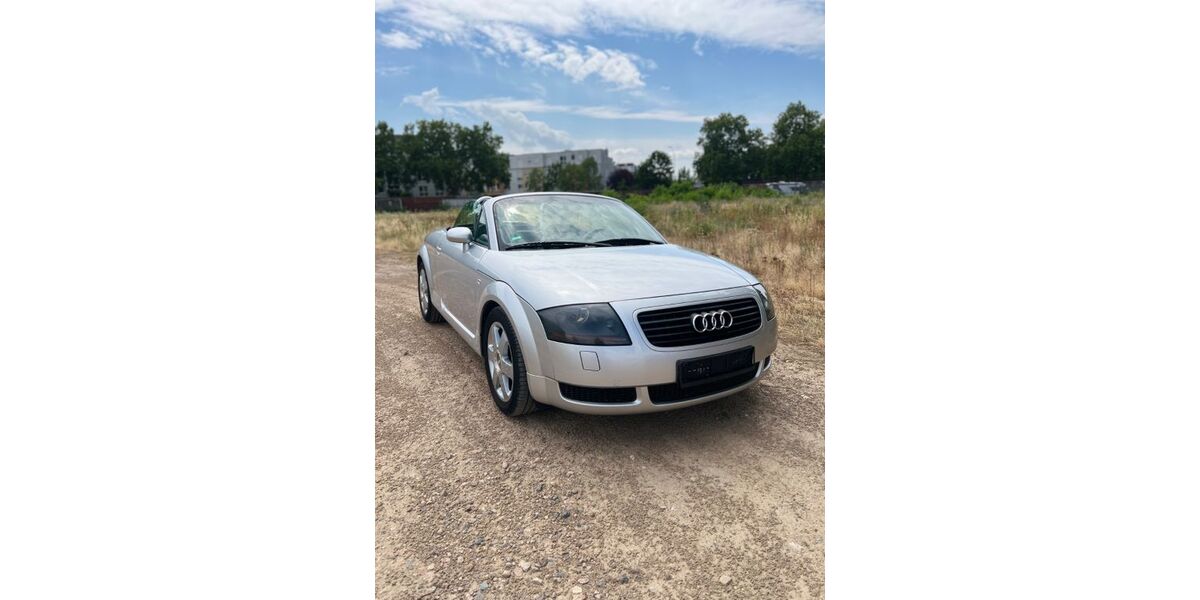 Audi TT 215.000 km 4.990 &euro; Mainz-Kastel 55252