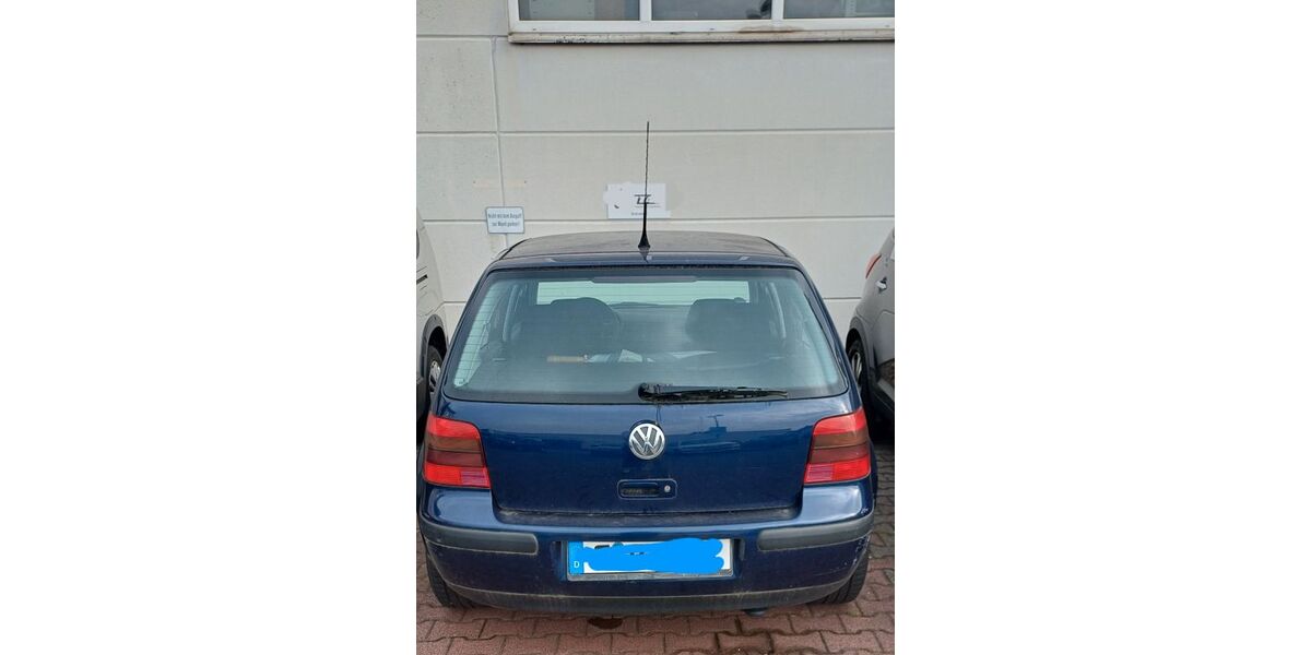 VW Golf 95.000 km 750 &euro; Bad Soden 65812