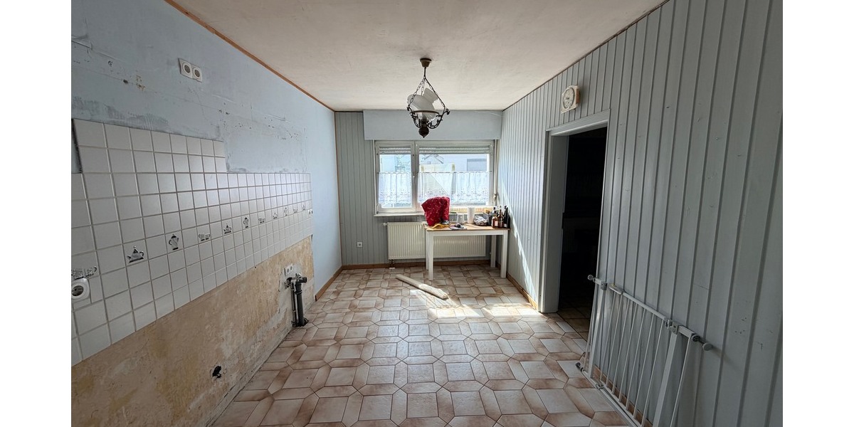 ***Sanierungsobjekt mit großem Potenzial in Mainz-Finthen, flexible Nutzungsmöglichkeiten*** - Einfamilienhaus Mainz Finthen | Angebot:26262022