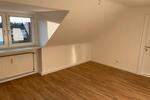 Dachgeschoßwohnung Bischofsheim - 2 Zimmer, 39 m&sup2;, 750&euro; | Angebot:26477125