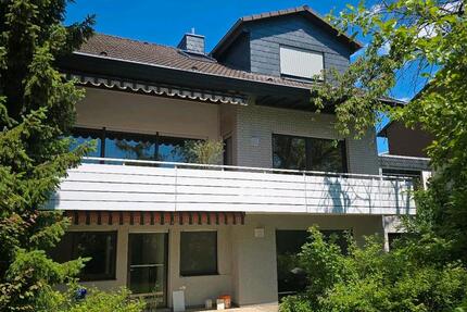 Haus Niedernhausen - 8 Zimmer, 288 m&sup2;, 720.000&euro; | Angebot:27242886