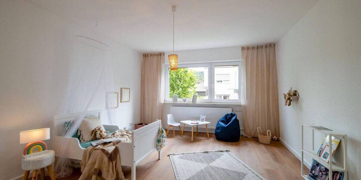 Reihenendhaus Wiesbaden Breckenheim - 6 Zimmer, 253 m&sup2;, 699.000&euro; | Angebot:26851616
