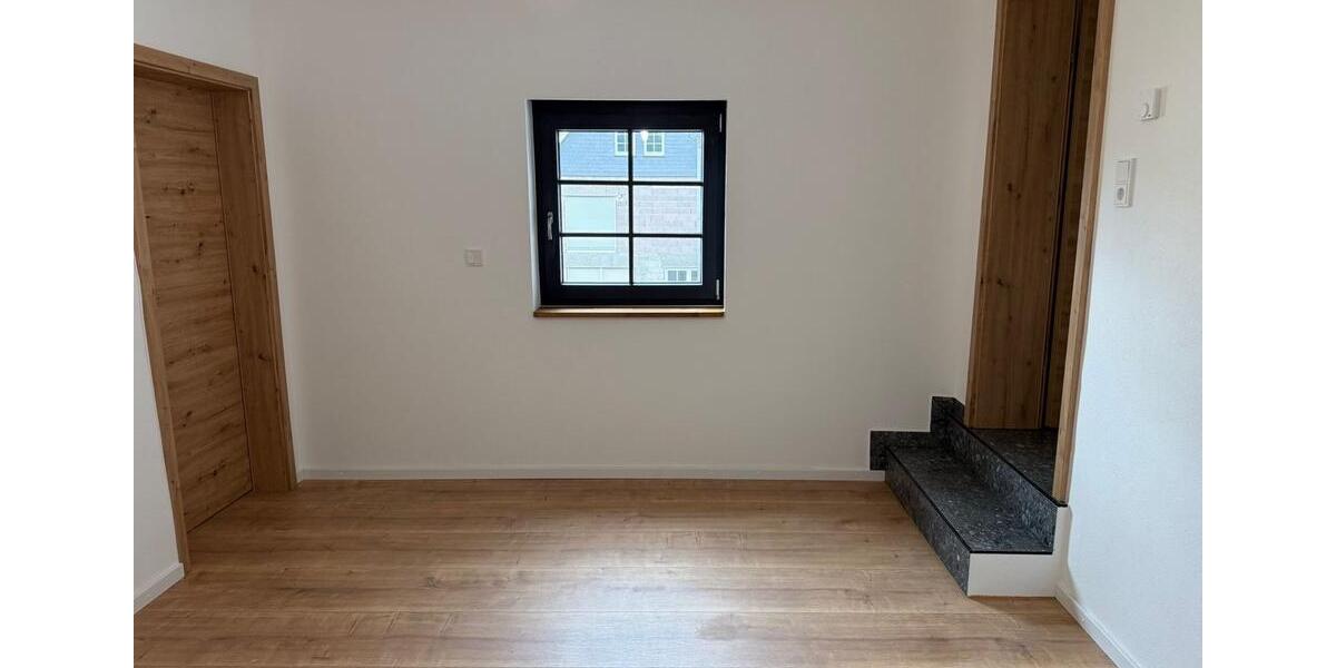 Terrassenwohnung Geisenheim - 4 Zimmer, 150 m&sup2;, 1.950&euro; | Angebot:26646552