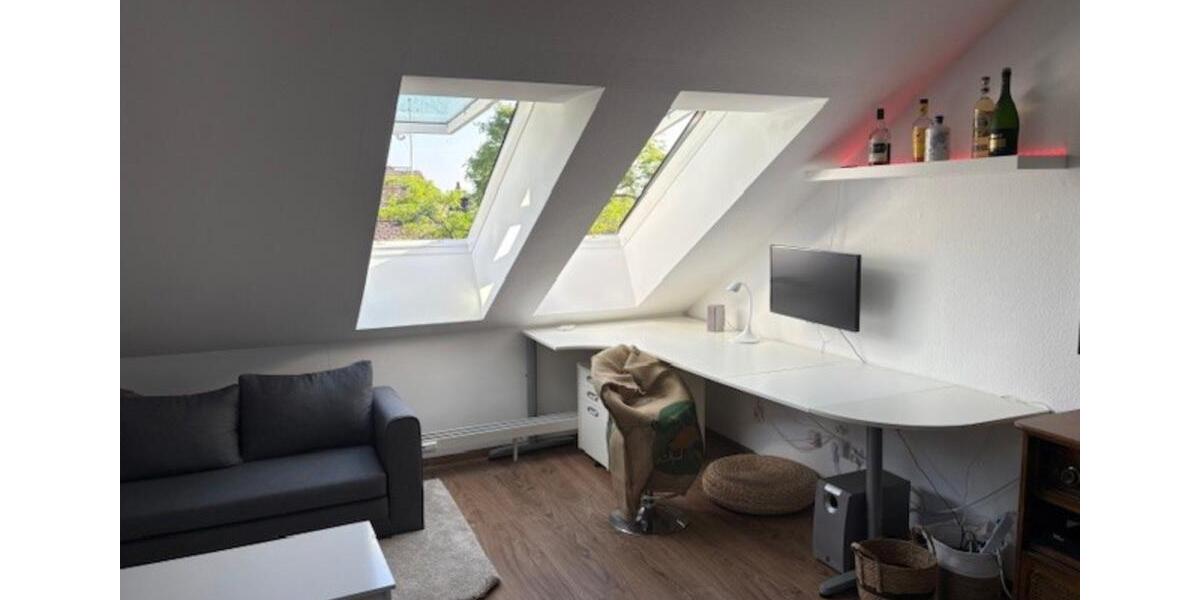 Dachgeschoßwohnung Wiesbaden Südost - 1.5 Zimmer, 35 m&sup2;, 990&euro; | Angebot:25811035