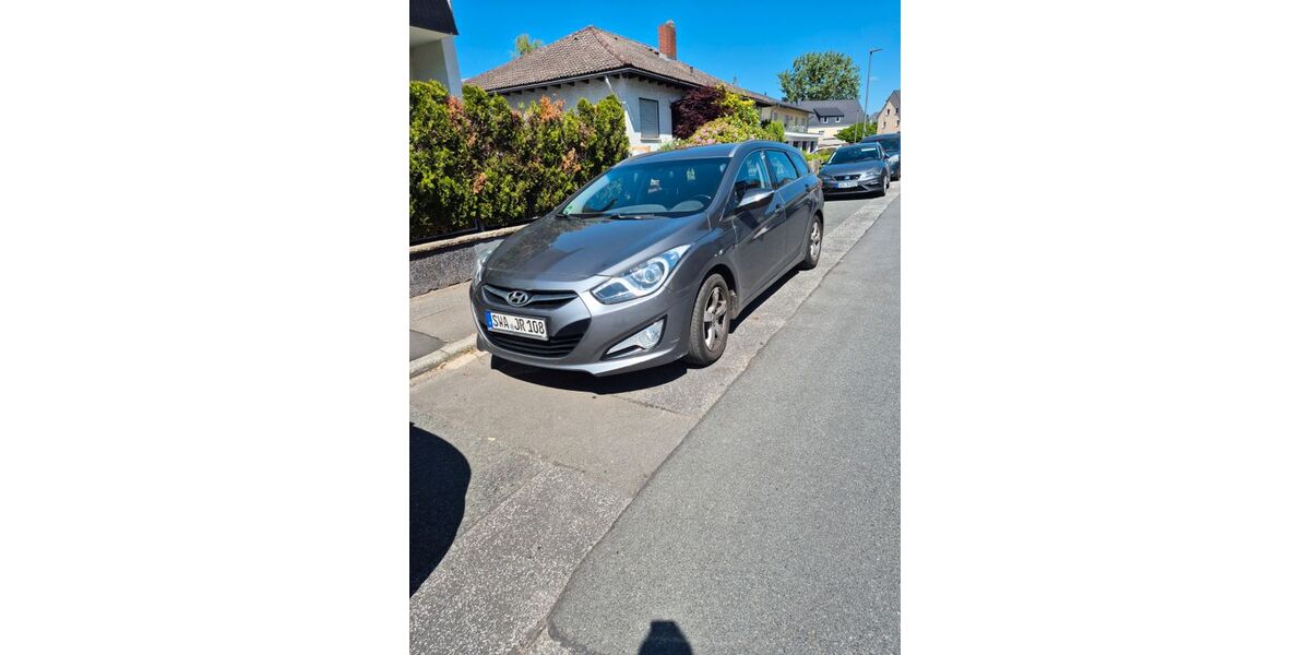 Hyundai i40 187.000 km 5.500 &euro; Taunusstein 65232