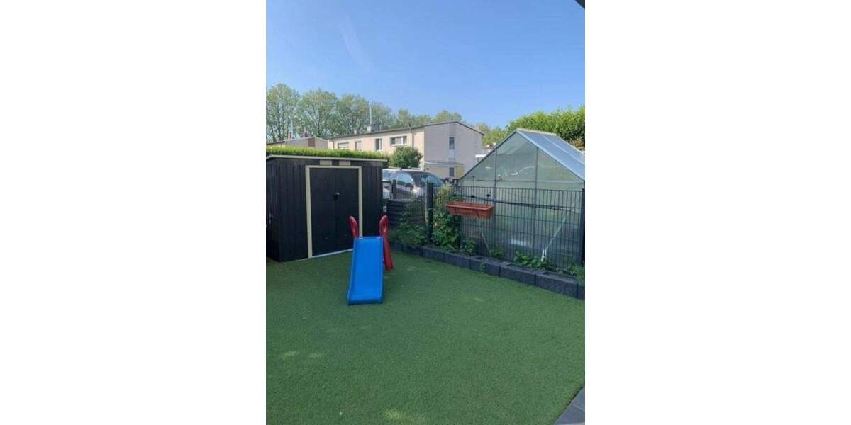 Reihenmittelhaus Frankfurt am Main Praunheim - 5 Zimmer, 120 m&sup2;, 3.000&euro; | Angebot:25108223