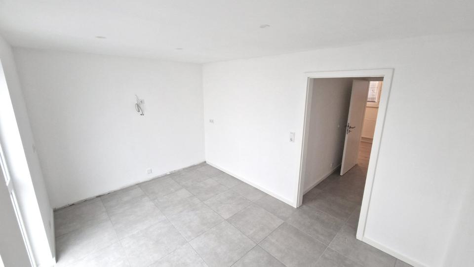 Erdgeschoßwohnung Hofheim am Taunus - 4 Zimmer, 95 m&sup2;, 355.000&euro; | Angebot:25026173