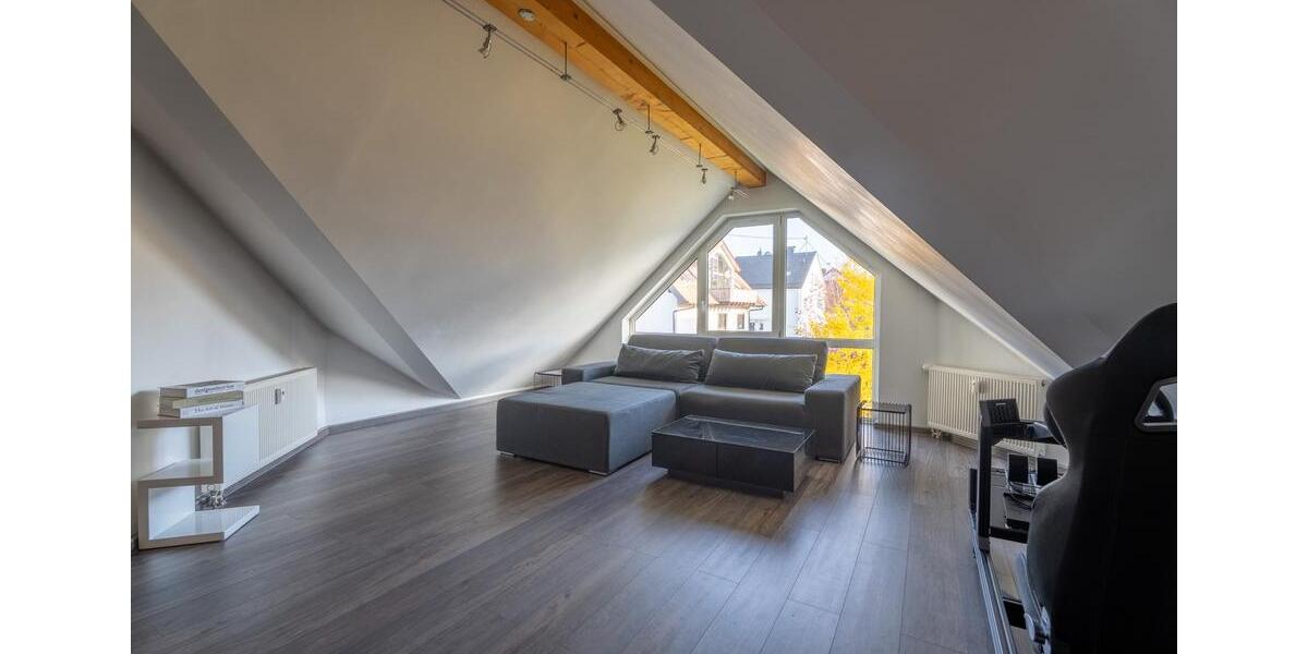 Dachgeschoßwohnung Wiesbaden Mainz-Amöneburg - 2.5 Zimmer, 104 m&sup2;, 1.200&euro; | Angebot:25172646
